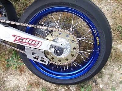 Chrániče kyvné vidlice, Yamaha YZ(F)/WR 250-450, Honda XR650R, černé